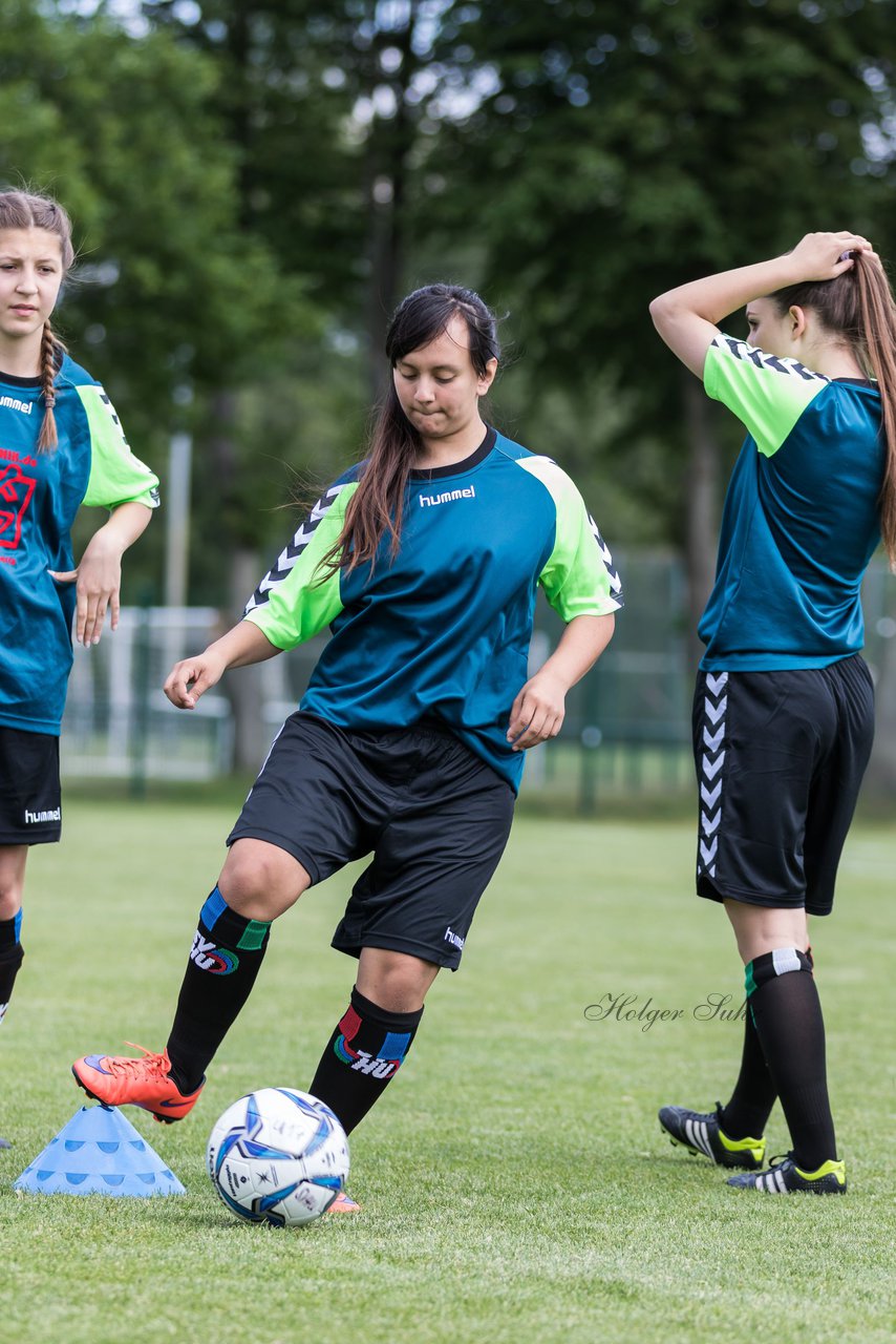 Bild 68 - wBJ Hamburger SV : SV Henstedt Ulzburg : Ergebnis: 4:2